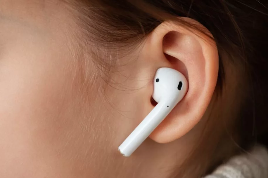 The Importance of Regularly Cleaning Earbuds and Airpods: An Effective Solution